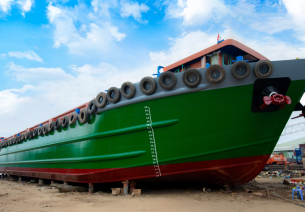 CÔNG TY PHƯỚC TẠO CHÍNH THỨC HẠ THỦY SÀ LAN PHƯỚC TẠO 10 – NÂNG CAO NĂNG LỰC VẬN TẢI CONTAINER