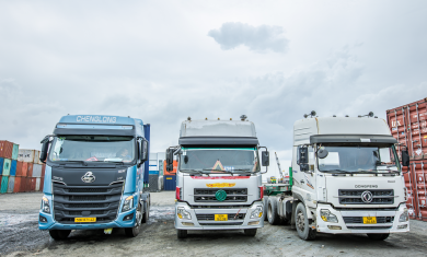 Vận chuyển cont từ kho tới kho  