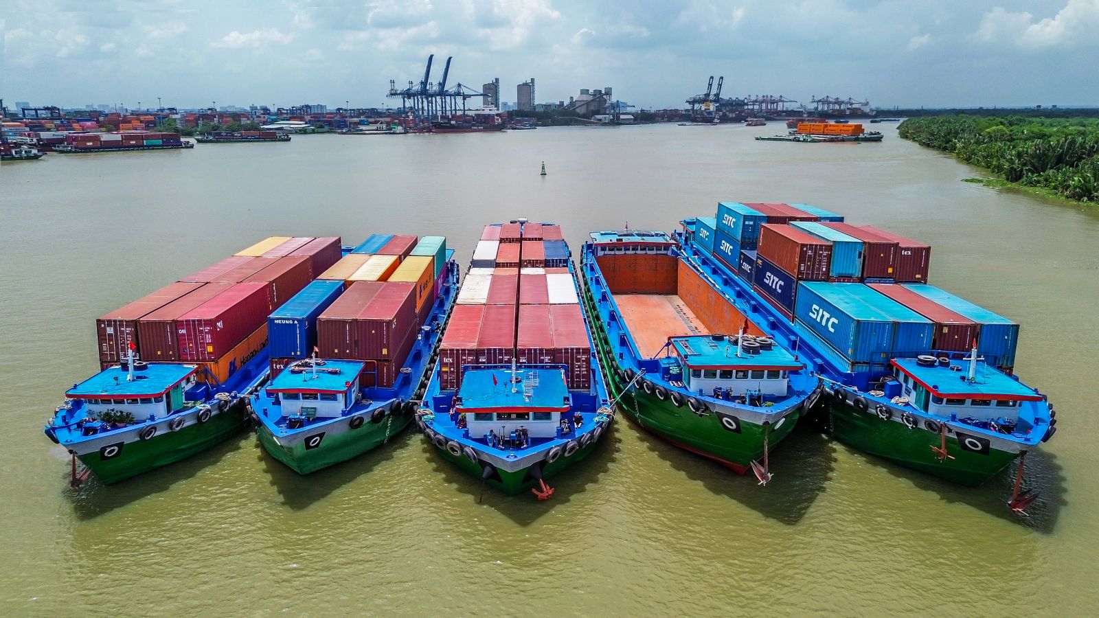 vận chuyển container